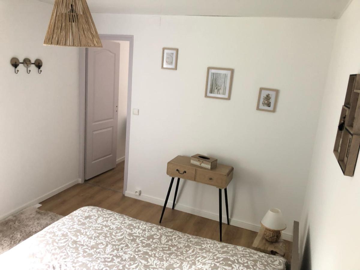 Maison Cosy Et Paisible Au Coeur De โบเวส์ ภายนอก รูปภาพ